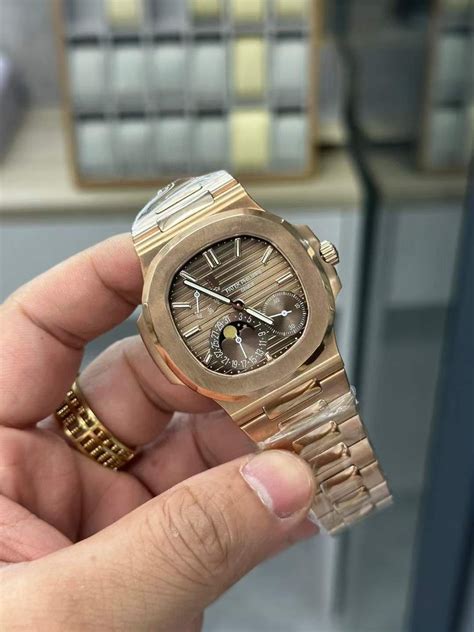 Ceasuri Patek Philippe Nautilus .